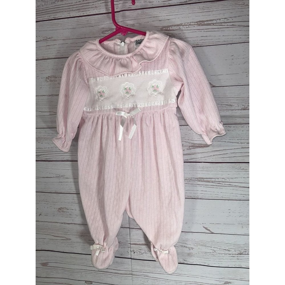 Vintage Basic Editions Baby Girl 6-9 Months Light Pink 1-Piece Romper Sleeper